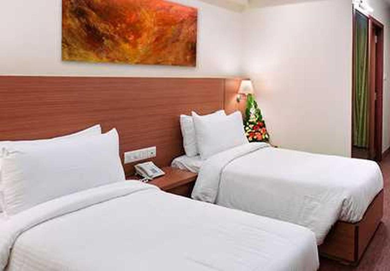 Deccan Pavilion Hotel 3*