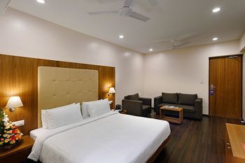 Deccan Pavilion Hotel 3*